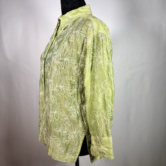 Chicos Silk Cotton Embroidered Top Womens Size 1 Medium Art Floral Fairy Green - Picture 2 of 6